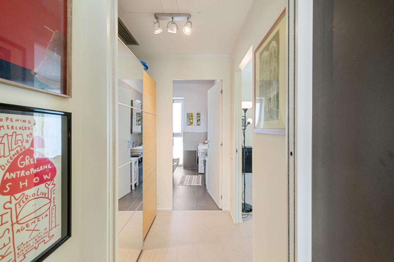 Parma Railway Station Apartment Exterior photo