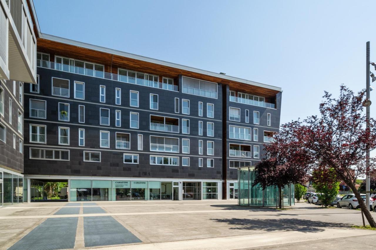 Parma Railway Station Apartment Exterior photo